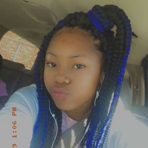 Meet your Posher, Maya